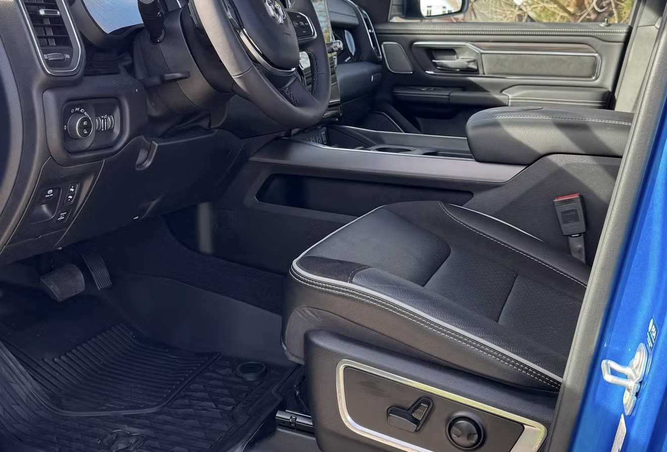 2025 Ram 1500 Laramie exterior